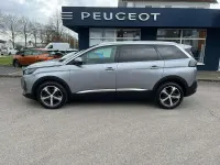 Gebraucht Peugeot 5008 Allure 131 PS (96 kW) 2021 Met. artense grau SUV