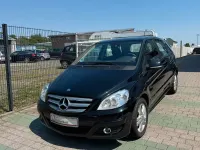 Gebraucht Mercedes B200 136 PS (100 kW) 2009 Schwarz Van / Kleinbus