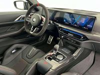 Neu BMW M4 Performance 551 PS (405 kW) 2025 Saphirschwarz metallic Coupé