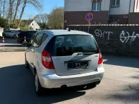 Gebraucht Mercedes A180 109 PS (80 kW) 2010 Silber Limousine