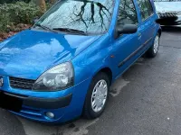 Używany Renault Clio II 58 KM (42 kW) 2002 Niebieski Hatchback