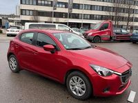 Gebraucht Mazda 2 Center-Line 105 PS (77 kW) 2016 Rot Limousine