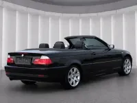 Gebraucht BMW 318 Cabriolet Sport Line 143 PS (105 kW) 2003 Black sapphire metallic Cabrio