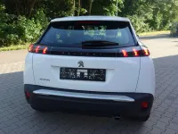 Gebraucht Peugeot 2008 Active 110 PS (80 kW) 2022 Weiss banquise SUV