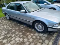 Gebraucht BMW 728 193 PS (141 kW) 1997 Silber Limousine