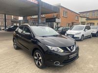 Gebraucht Nissan Qashqai N-Connecta 131 PS (96 kW) 2016 Schwarz SUV