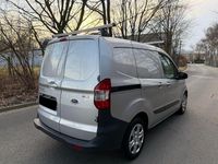 Gebraucht Ford Transit 101 PS (74 kW) 2018 Silber Van / Kleinbus
