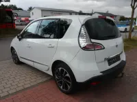 Gebraucht Renault Scenic E-Tech Bose Edition 131 PS (96 kW) 2015 Weiß Limousine
