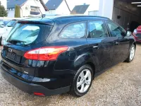Używany Ford Focus SYNC Edition 125 KM (91 kW) 2014 Czarny Kombi
