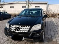 Gebraucht Mercedes ML350 231 PS (169 kW) 2010 Schwarz SUV