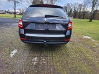 Gebraucht Skoda Octavia Ambition 150 PS (110 kW) 2017 Schwarz Kombi