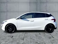 Gebraucht Hyundai i20 Blackline 90 PS (66 kW) 2026 Atlas white Limousine