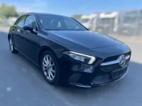 Gebraucht Mercedes A180 116 PS (85 kW) 2019 Schwarz Limousine