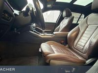 Gebraucht BMW 330e Performance 292 PS (214 kW) 2021 Saphirschwarz metallic Kombi
