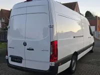 Używany Mercedes Sprinter 170 KM (125 kW) 2023 Biały Van