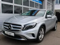 Gebraucht Mercedes GLA180 122 PS (89 kW) 2015 Silber SUV