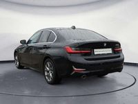 gebraucht BMW 318 d Luxury Line Navi Aut. Standhzg. Klimaaut. P