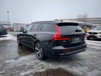 Gebraucht Volvo V60 Plus 197 PS (144 kW) 2025 Schwarz Kombi