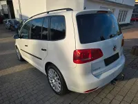 Gebraucht VW Touran 105 PS (77 kW) 2013 Weiß Van / Kleinbus