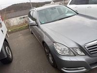 Gebraucht Mercedes E220 Avantgarde 170 PS (125 kW) 2010 Limousine