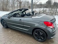 Gebraucht Peugeot 207 CC 120 PS (88 kW) 2012 Grau Cabrio
