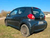 Gebraucht Toyota Aygo 68 PS (50 kW) 2007 Grau Kleinwagen