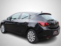 Gebraucht Opel Astra Innovation 179 PS (131 kW) 2011 Schwarz Limousine