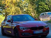 Gebraucht BMW 330 Sport Line 252 PS (185 kW) 2016 Rot Limousine