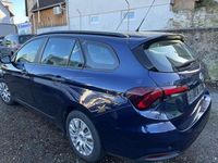 Gebraucht Fiat Tipo Easy 120 PS (88 kW) 2017 Blau Kombi