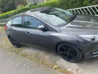 Gebraucht Ford Focus Trend 120 PS (88 kW) 2016 Grau Limousine