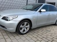 Gebraucht BMW 530 Advantage 231 PS (169 kW) 2006 Silber Limousine