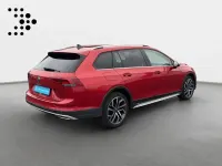Gebraucht VW Golf Alltrack 200 PS (147 kW) 2021 Kings red metallic Kombi