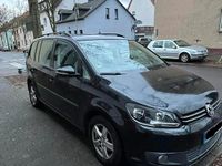 Gebraucht VW Touran 105 PS (77 kW) 2014 Schwarz Van / Kleinbus