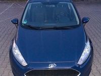 Gebraucht Ford Fiesta Trend 75 PS (55 kW) 2016 Blau Kleinwagen