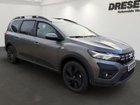 Neu Dacia Duster Expression 158 PS (116 kW) 2025 Grau SUV