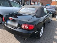 Second-hand Mazda MX5 110 CP (80 kW) 2003 Negru Cabrio