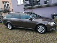 Gebraucht VW Passat Edition 140 PS (102 kW) 2014 Braun Kombi