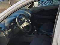 Gebraucht Hyundai i30 108 PS (79 kW) 2010 Weiß Kombi