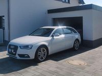 Gebraucht Audi A4 150 PS (110 kW) 2015 Weiß Kombi