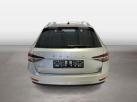 Gebraucht Skoda Superb Style 200 PS (147 kW) 2023 Brilliant silber (metallic) Kombi