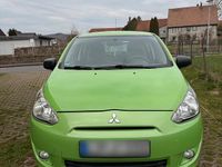 Gebraucht Mitsubishi Space Star 71 PS (52 kW) 2014 Grün Van / Kleinbus