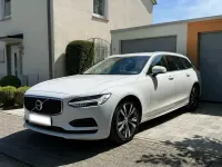 Second-hand Volvo V90 Momentum 150 CP (110 kW) 2018 Alb Break