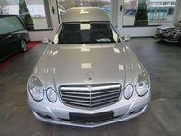 Gebraucht Mercedes E220 170 PS (125 kW) 2007 Silber Limousine