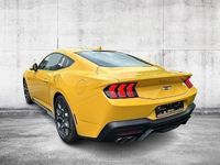 Neu Ford Mustang GT Fastback 446 PS (328 kW) 2025 Gelb Coupé