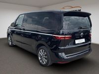 Gebraucht VW Multivan Style 150 PS (110 kW) 2023 Schwarz Van