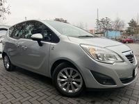 Gebraucht Opel Meriva 101 PS (74 kW) 2013 Silber Van / Kleinbus