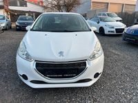 Gebraucht Peugeot 208 Style 82 PS (60 kW) 2014 Weiß Kleinwagen