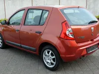 Gebraucht Dacia Sandero 75 PS (55 kW) 2009 Orange Limousine