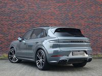 Gebraucht Porsche Cayenne 470 PS (345 kW) 2025 Grau SUV