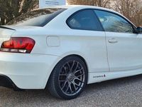 Gebraucht BMW 120 Performance 209 PS (153 kW) 2009 Weiß Kleinwagen
